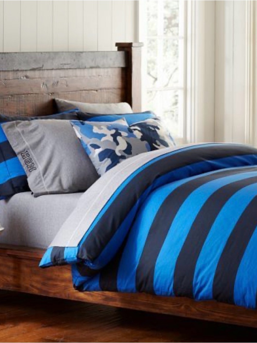 PBTeen Blue and Navy Rugby Stripe Duvet